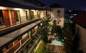 Spazzio Bali Hotel